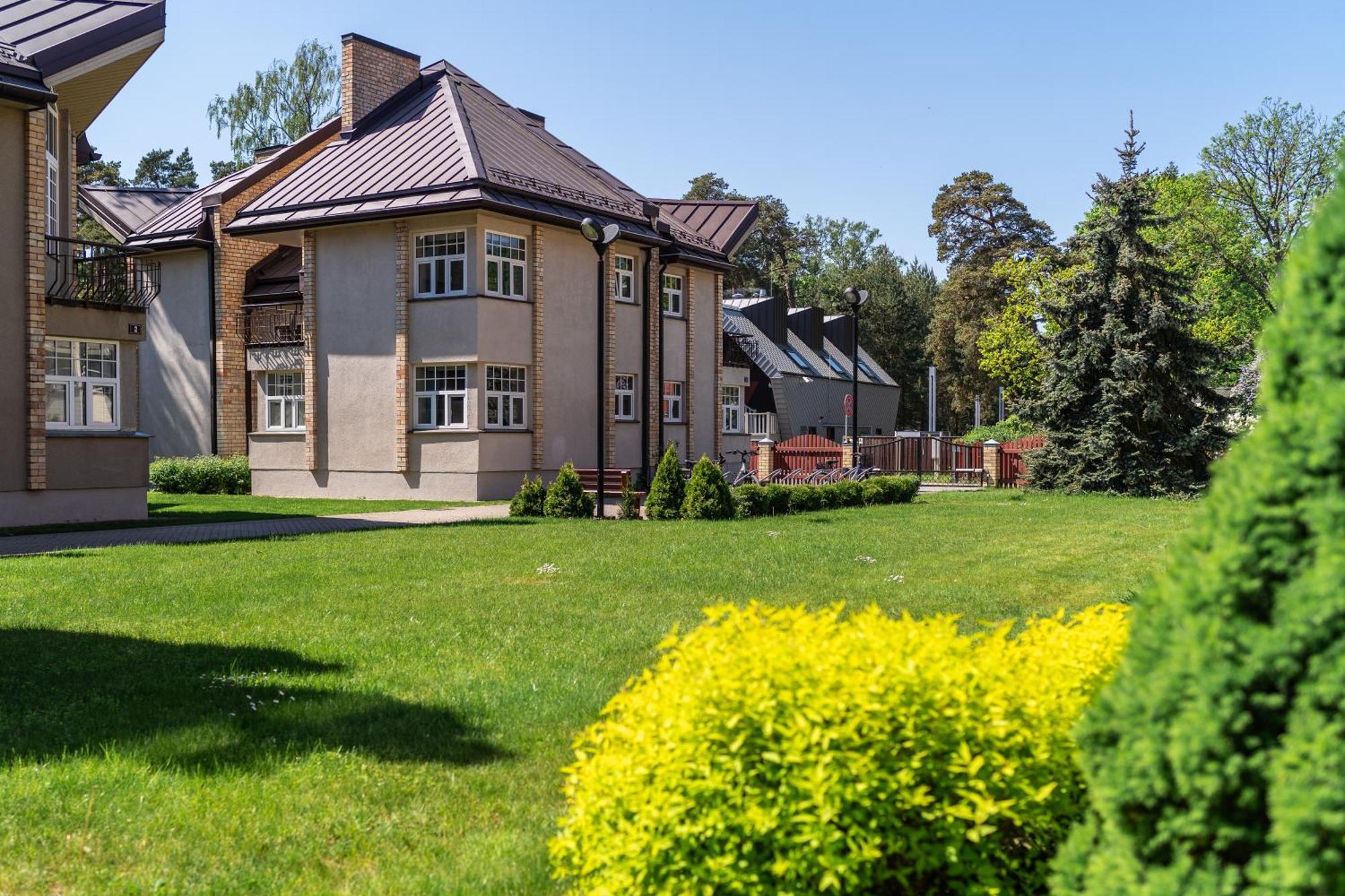 Apartamenti Kurshi Jūrkalne 外观 照片